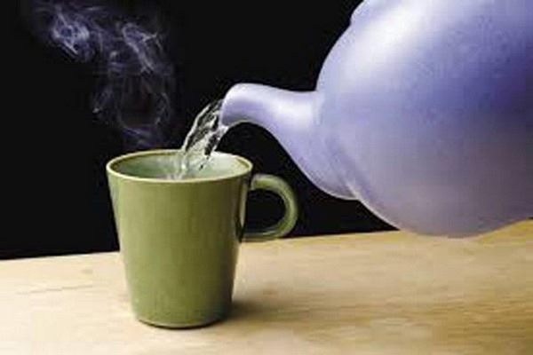HY House - Thói quen tốt, uống một cốc nước ấm mỗi sáng để nhận thấy công dụng còn hơn cả 'thần dược'