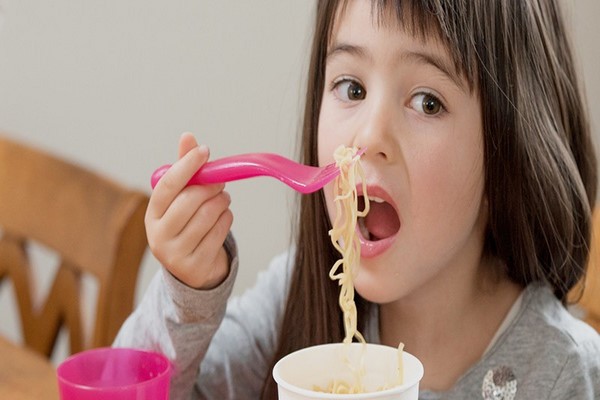 HY House - Những thực phẩm cần tránh cho trẻ ăn vào buổi sáng
