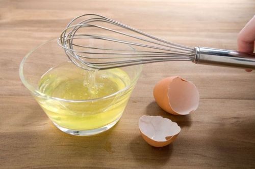 Lòng trắng trứng gà chứa nhiều protein tự nhiên chất lượng cao 